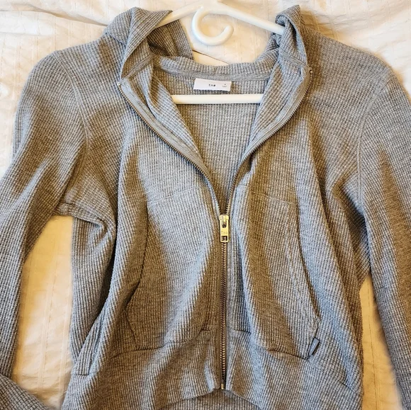 TNA Light Gray Ribbed Cardigan - Picture 4 of 4